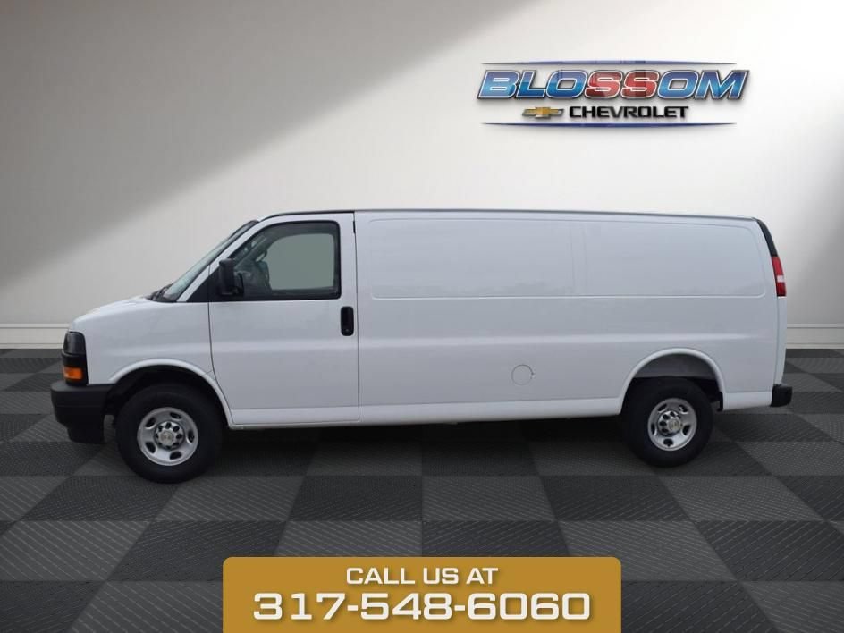 2026 Chevrolet Express Cargo Work Van - Photo 5