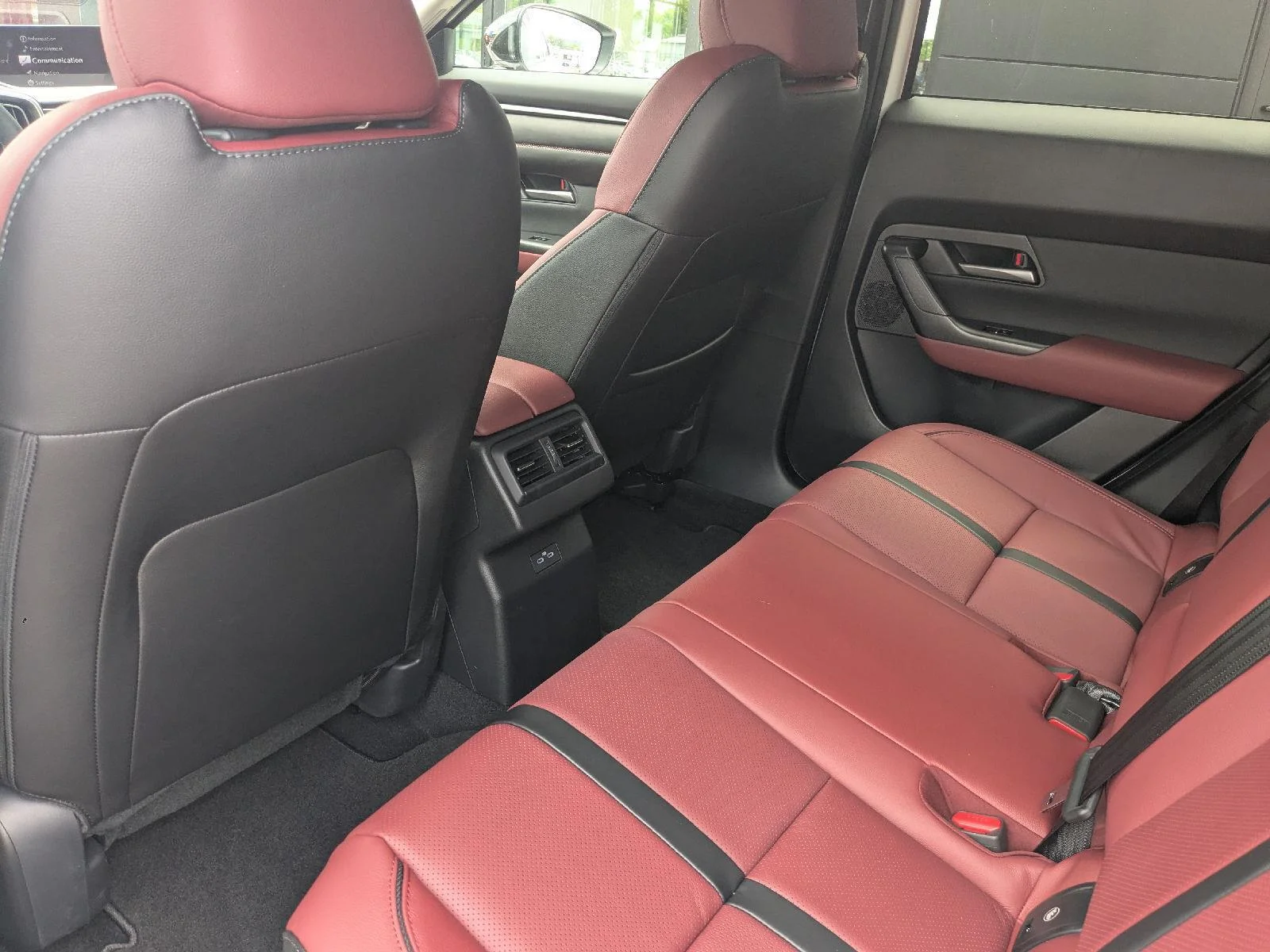 New 2026 48K WIND CHILL PEARL Mazda Premium AWD image 15