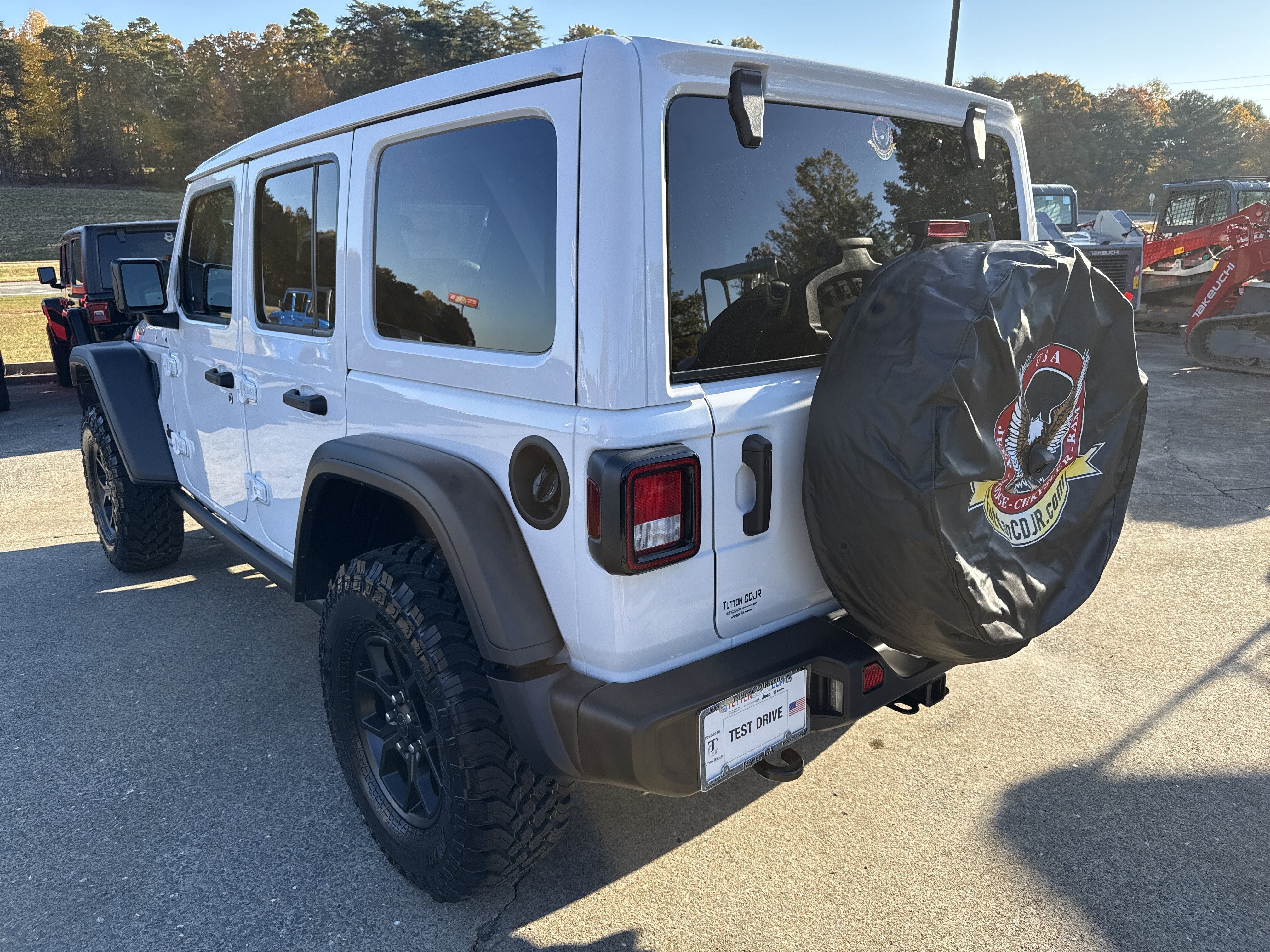 New 2026 Bright White Clear-Coat Exterior Paint Jeep Willys image 5