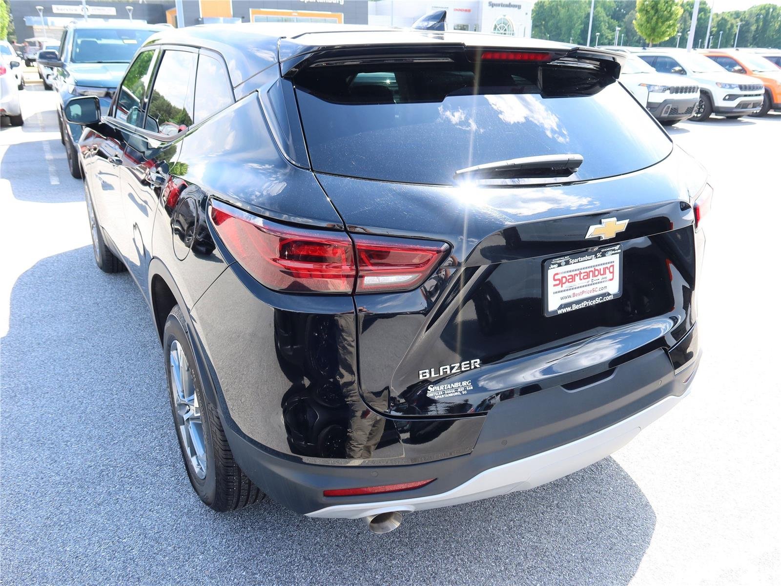 Used 2024 Black Chevrolet LT image 4