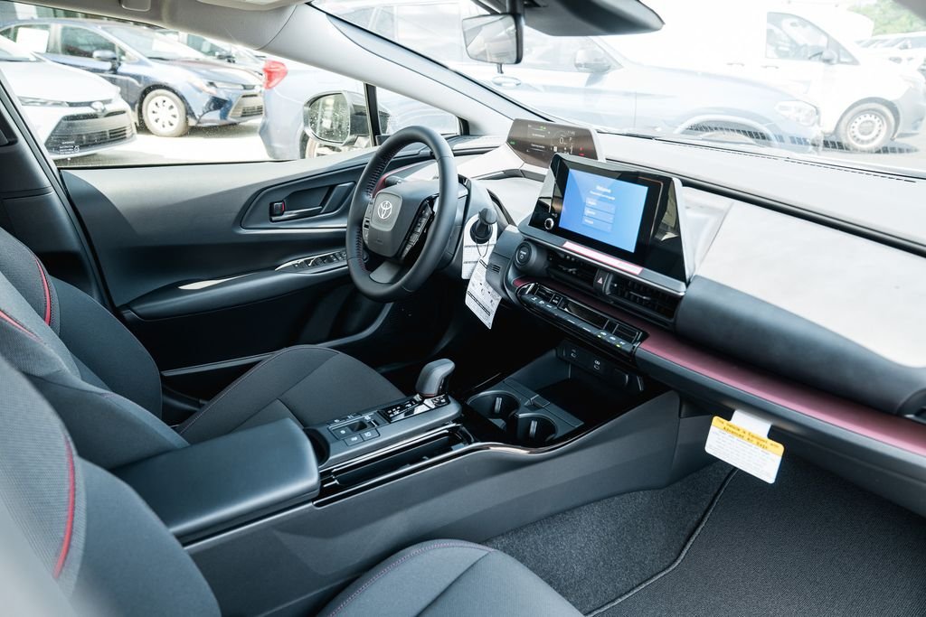 New 2026 Wind Chill Pearl Toyota SE image 10