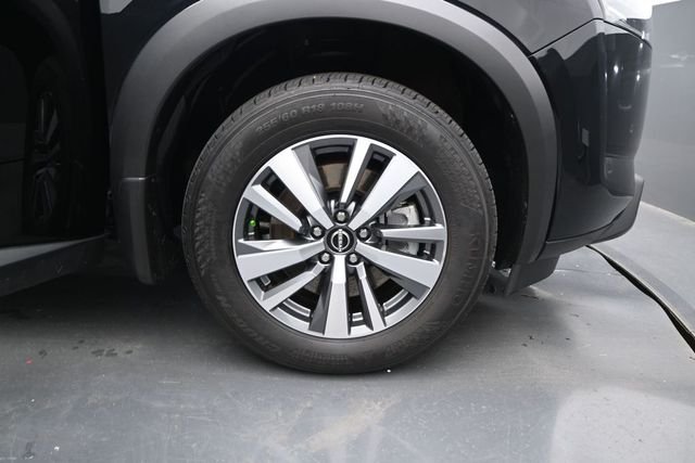 Used 2025 Super Black Nissan SL image 19