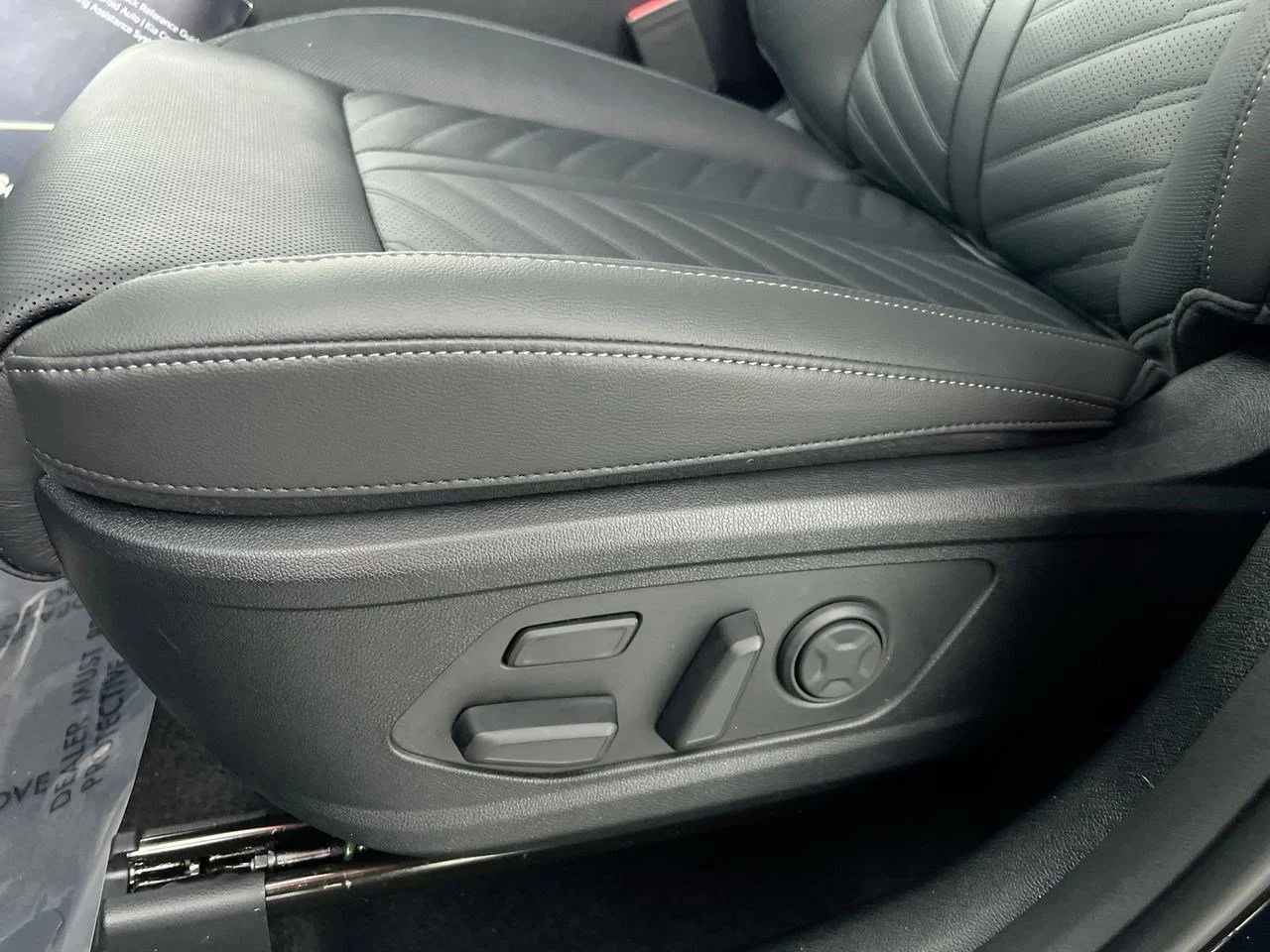 New 2025 Wolf Gray Kia X-Line SX Prestige AWD image 28