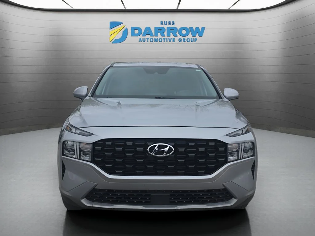 Used 2023 Silver Hyundai SE image 9