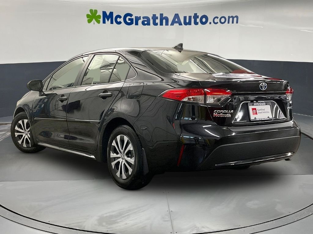 Used 2022 Black Toyota LE image 3