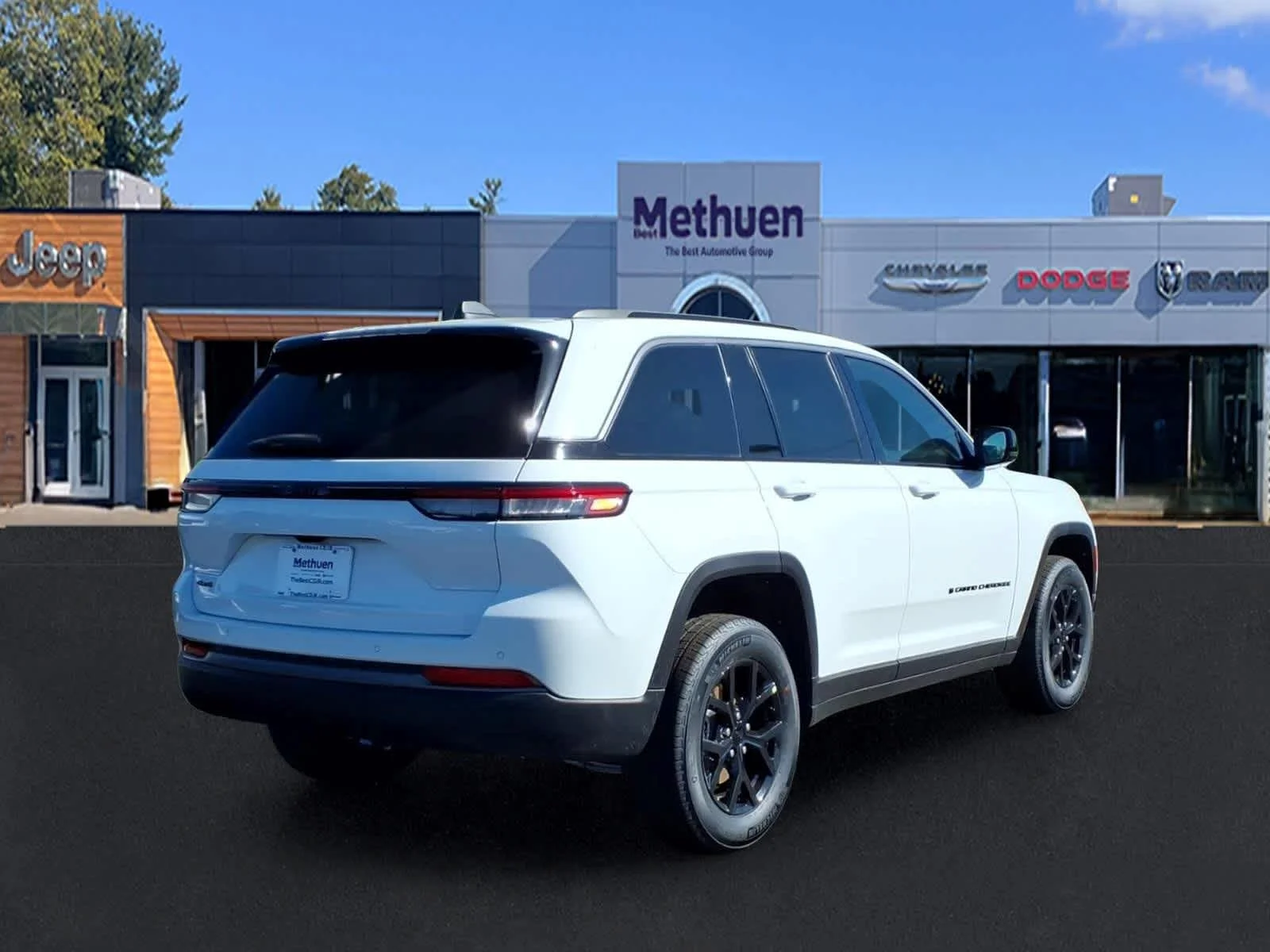 New 2026 Bright White Clearcoat Jeep Limited Reserve image 7