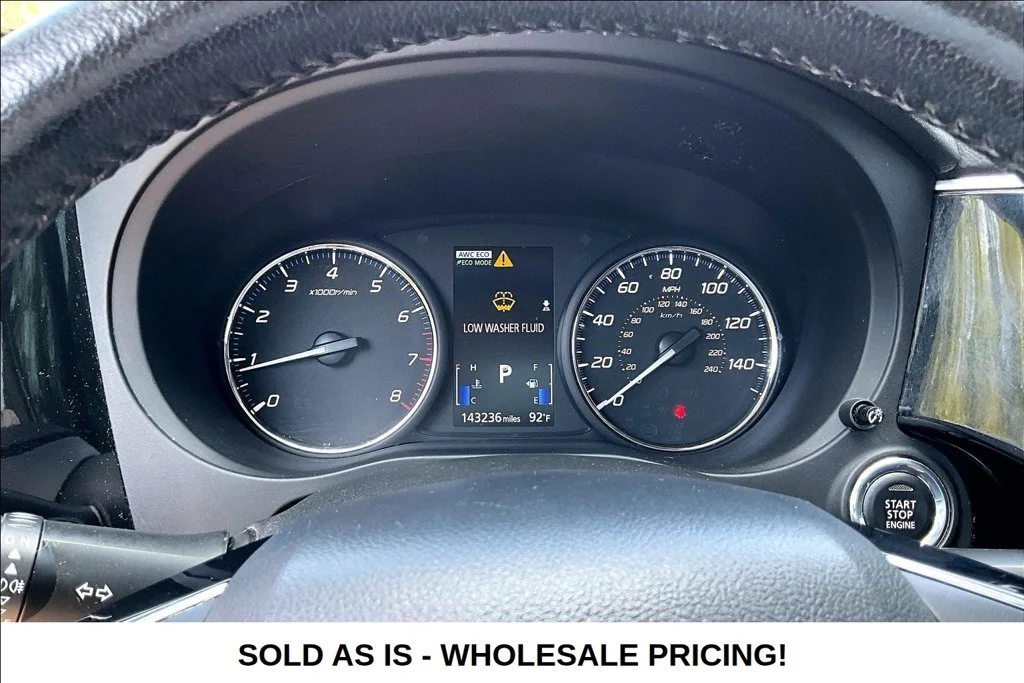 Used 2017  Mitsubishi  image 13