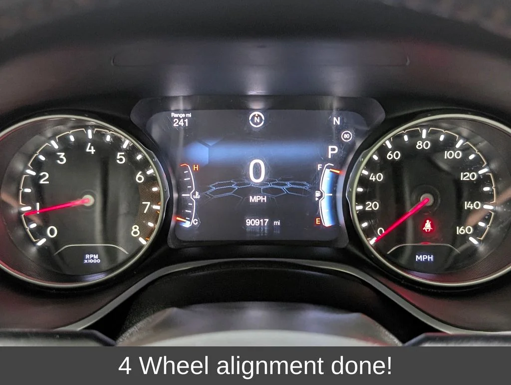Certified Used 2019 White Clearcoat Jeep Limited image 4
