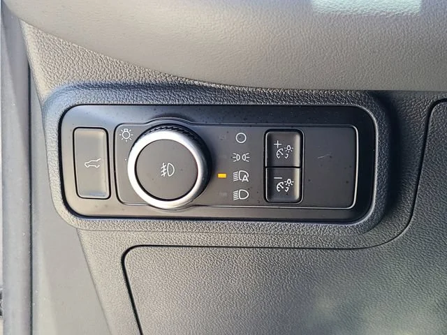 Used 2025 Gray Ford ST-Line image 27