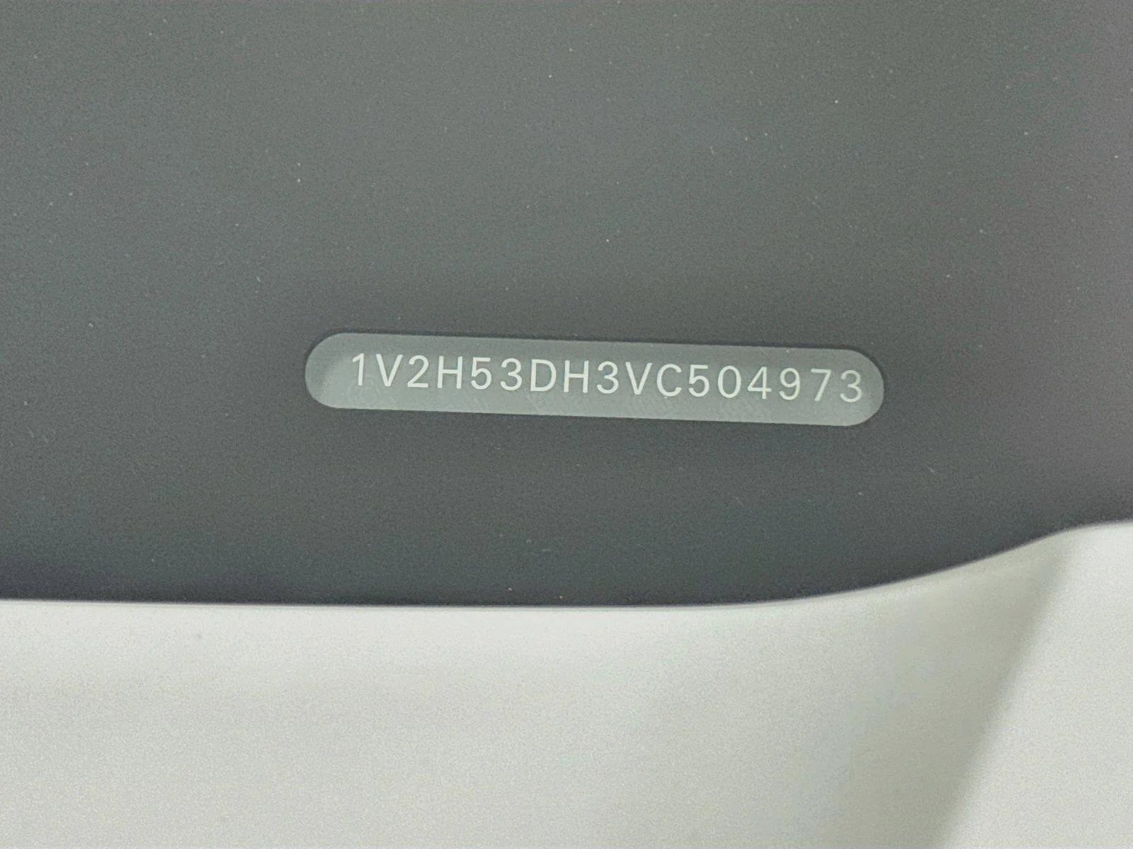 New 2027 Opal White Pearl Volkswagen SE w/Technology image 32
