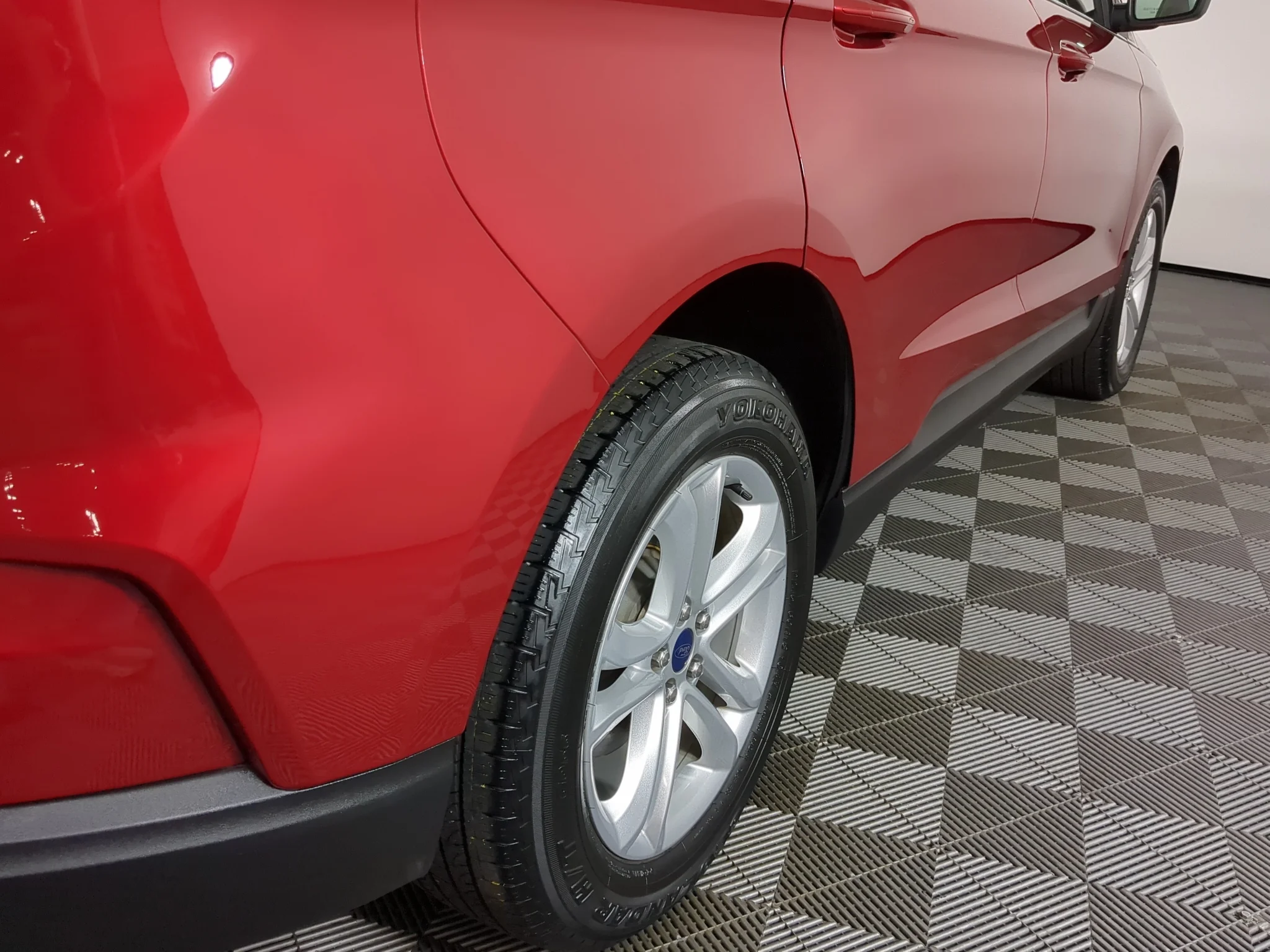 Used 2020 Rapid Red Metallic Tinted Clearcoat Ford SEL image 9