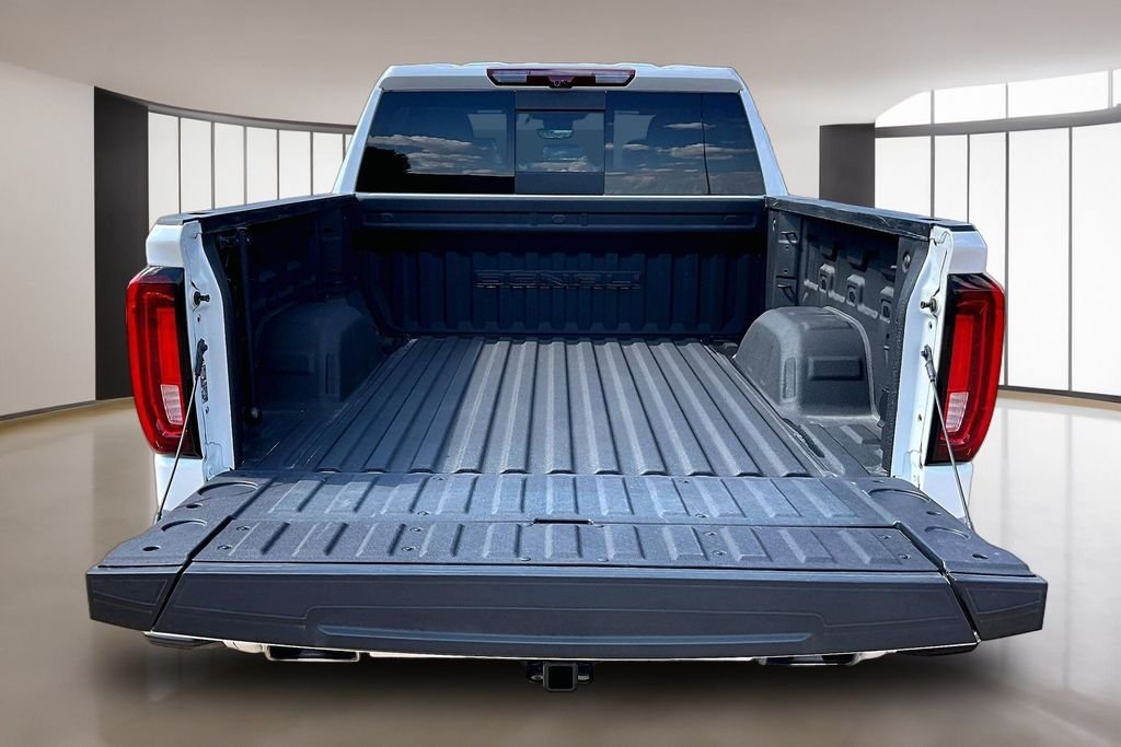 Used 2024 White GMC Denali image 30