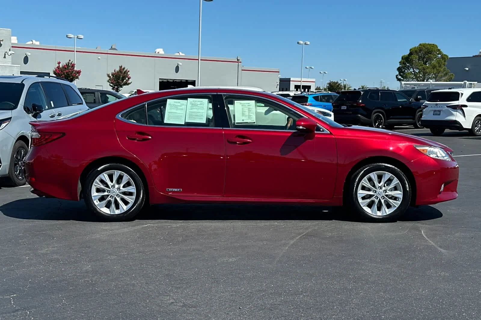 Used 2014 Matador Red Mica Lexus Hybrid image 6