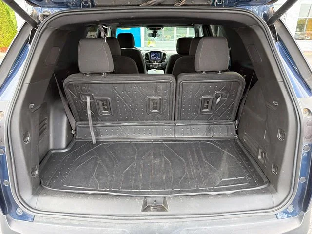 Used 2023 Blue Chevrolet LT image 5