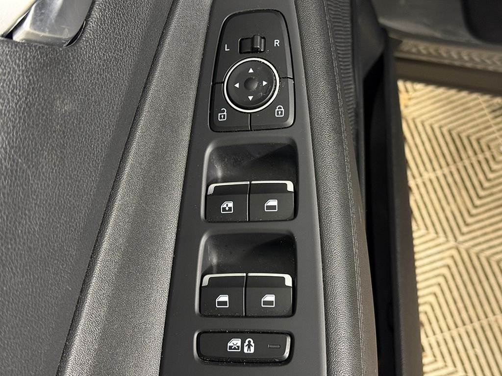 Certified Used 2023 Gray Hyundai SE image 31