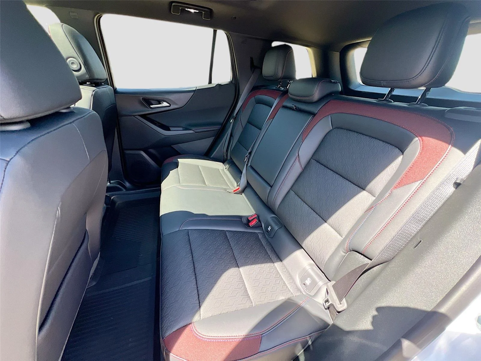 2026 Chevrolet Equinox RS - Photo 11