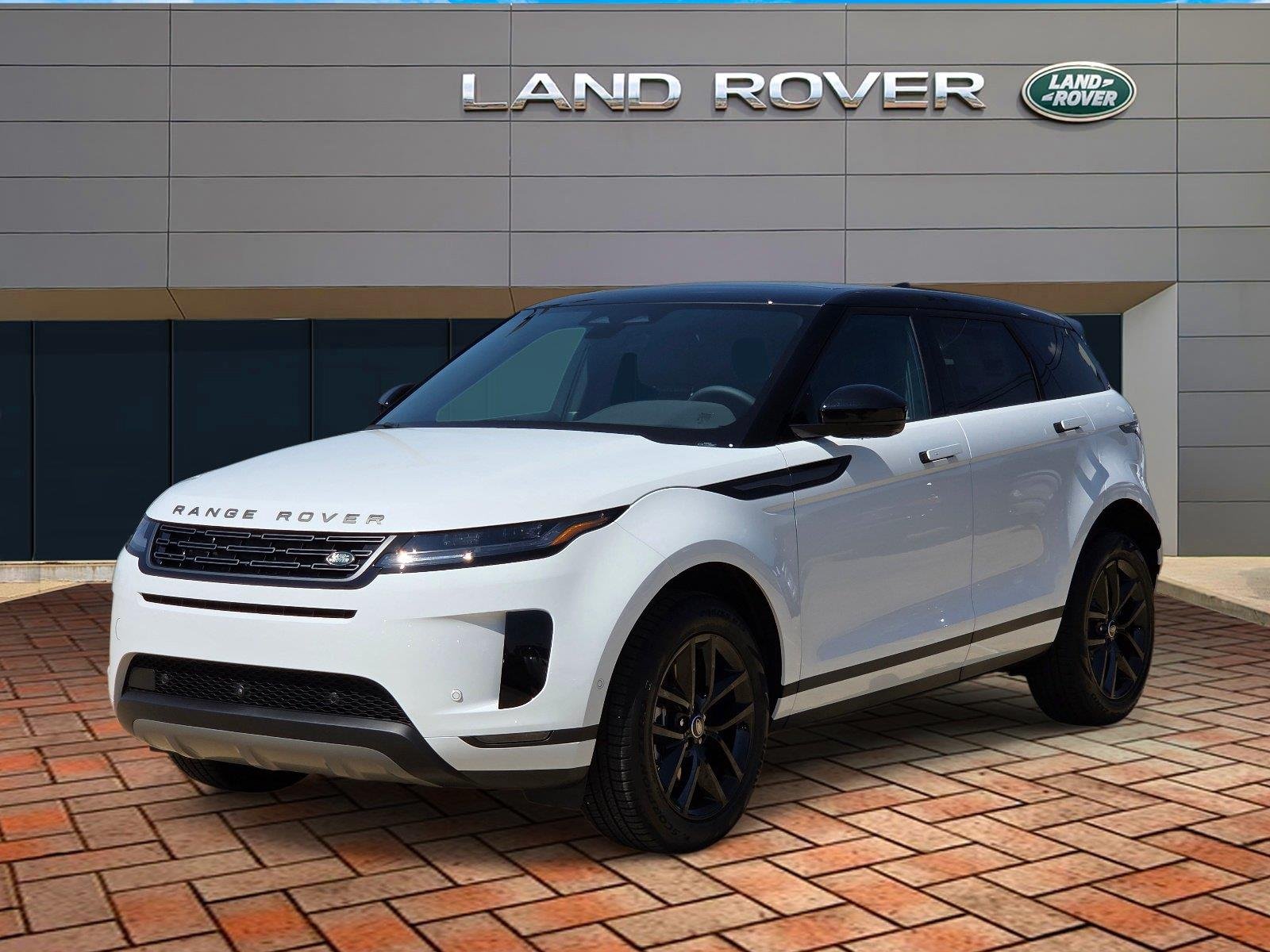 New 2026 Fuji White Land Rover Core S image 3