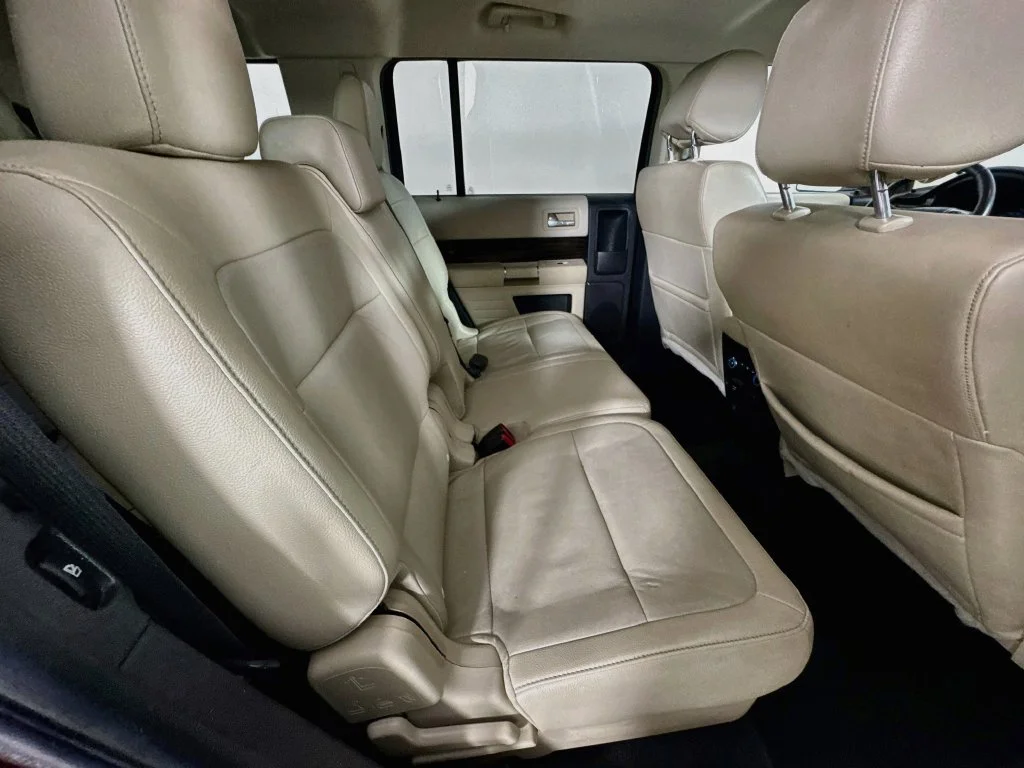 Used 2018 Burgundy Ford SEL image 35
