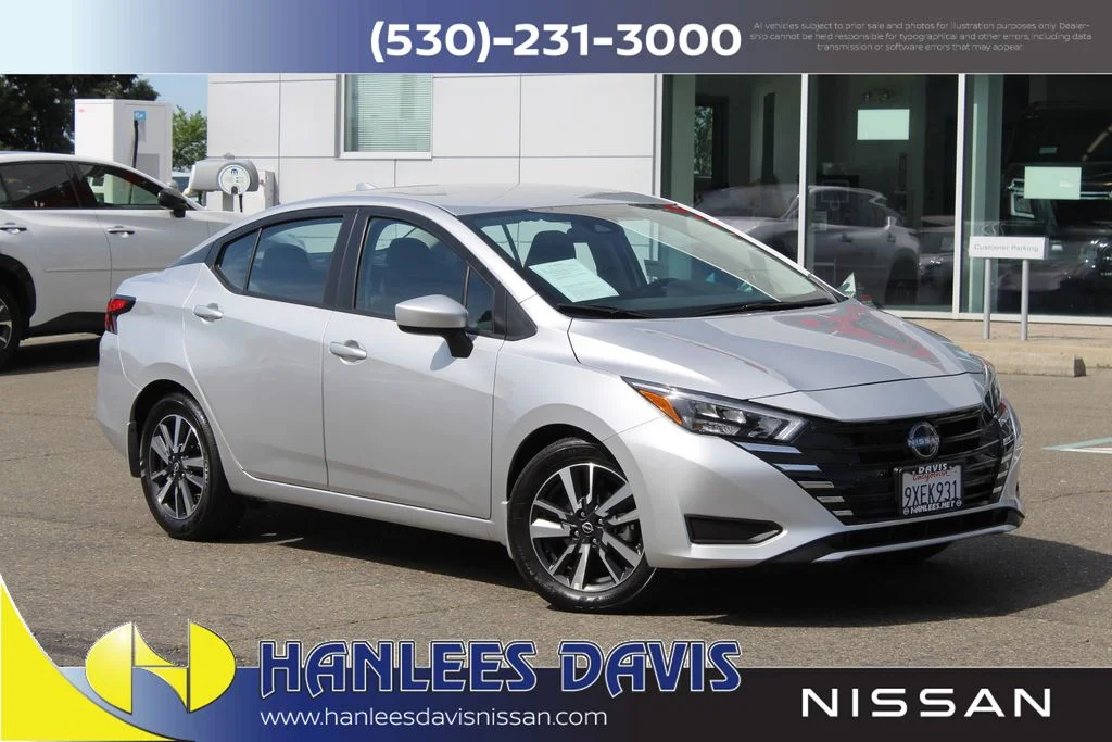 2025 Nissan Versa 1.6 SV CVT's photo