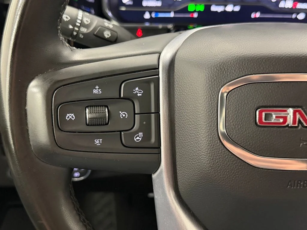 Used 2025 Black GMC SLT image 19