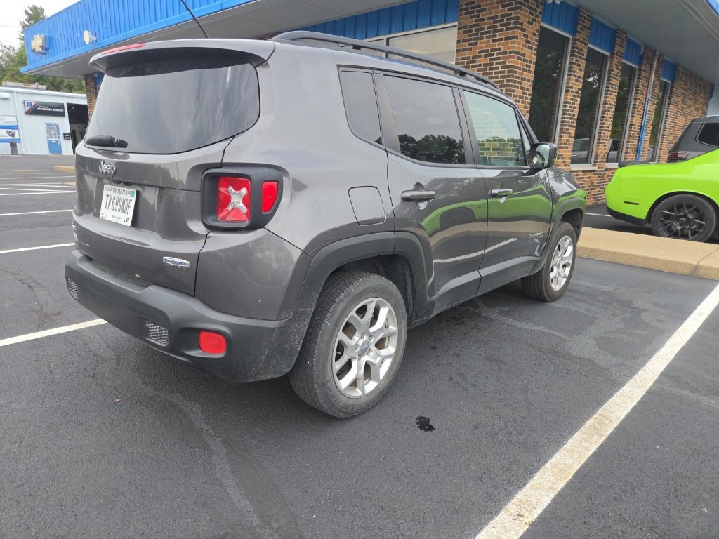 Used 2016 Gray Jeep Latitude image 8