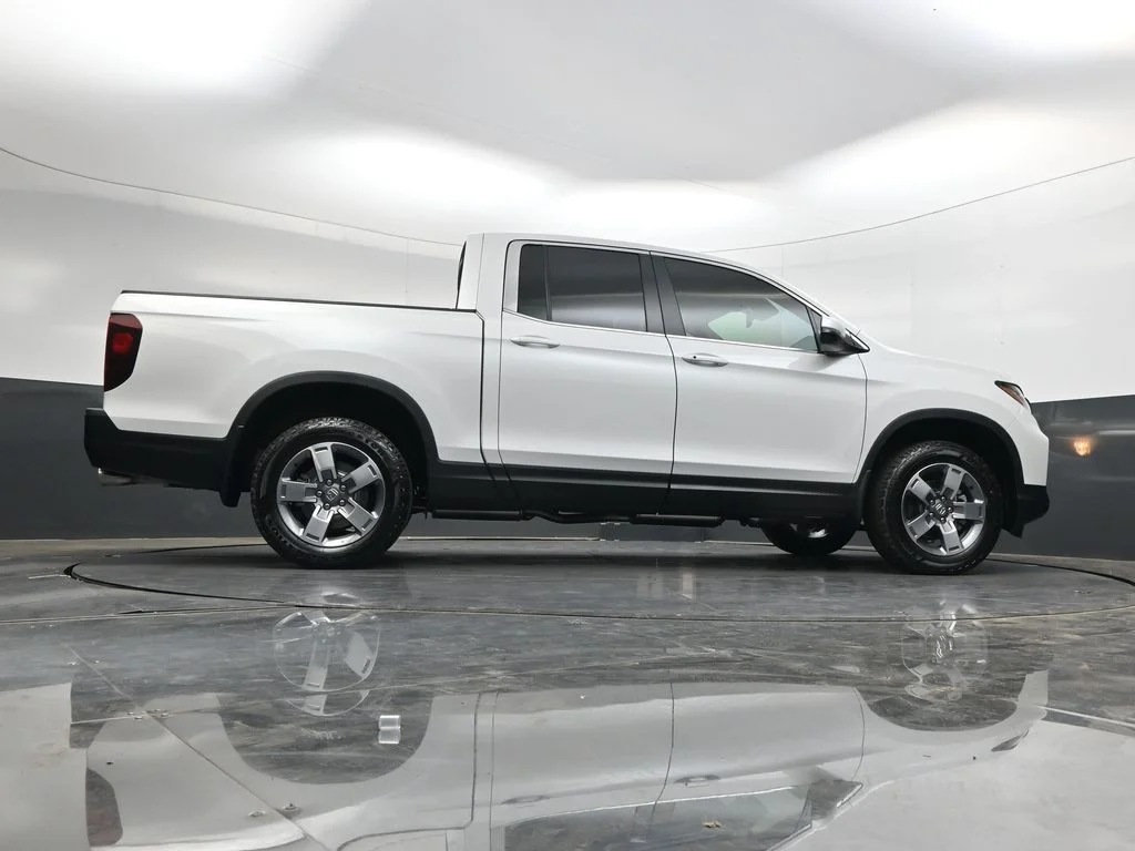 New 2026 Platinum White Pearl Honda RTL image 34