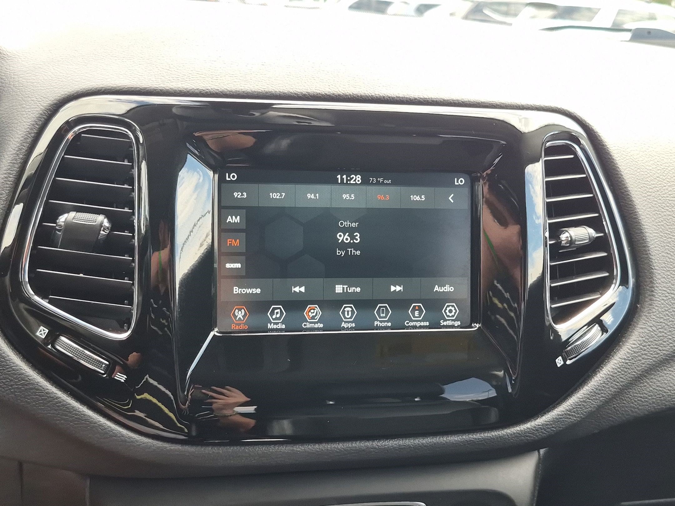 Used 2018 White Clearcoat Jeep Altitude image 21