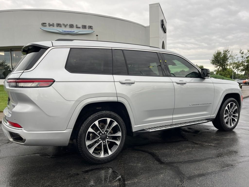 Used 2021 Silver Jeep Overland image 40