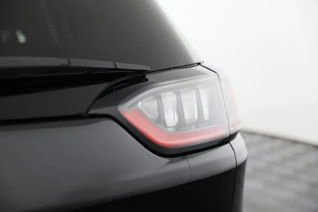Used 2019 Black Jeep Latitude Plus image 36