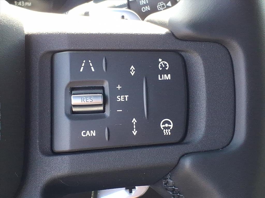2026 Land Rover Defender V8 - Photo 16