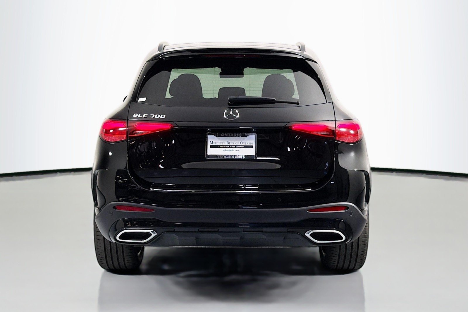 New 2026 Black Mercedes-Benz GLC 300 SUV image 3