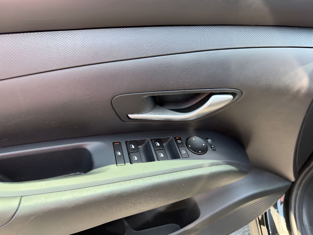 2025 Hyundai Tucson SEL - Photo 16
