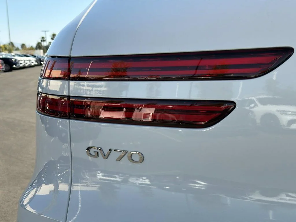 New 2026 White Genesis 3.5T Sport Prestige image 16