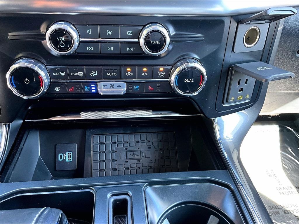 Used 2023 Black Ford Lariat image 27