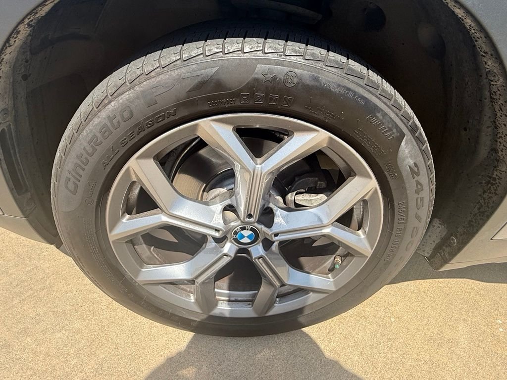 Used 2023 Gray Metallic BMW xDrive30i image 7