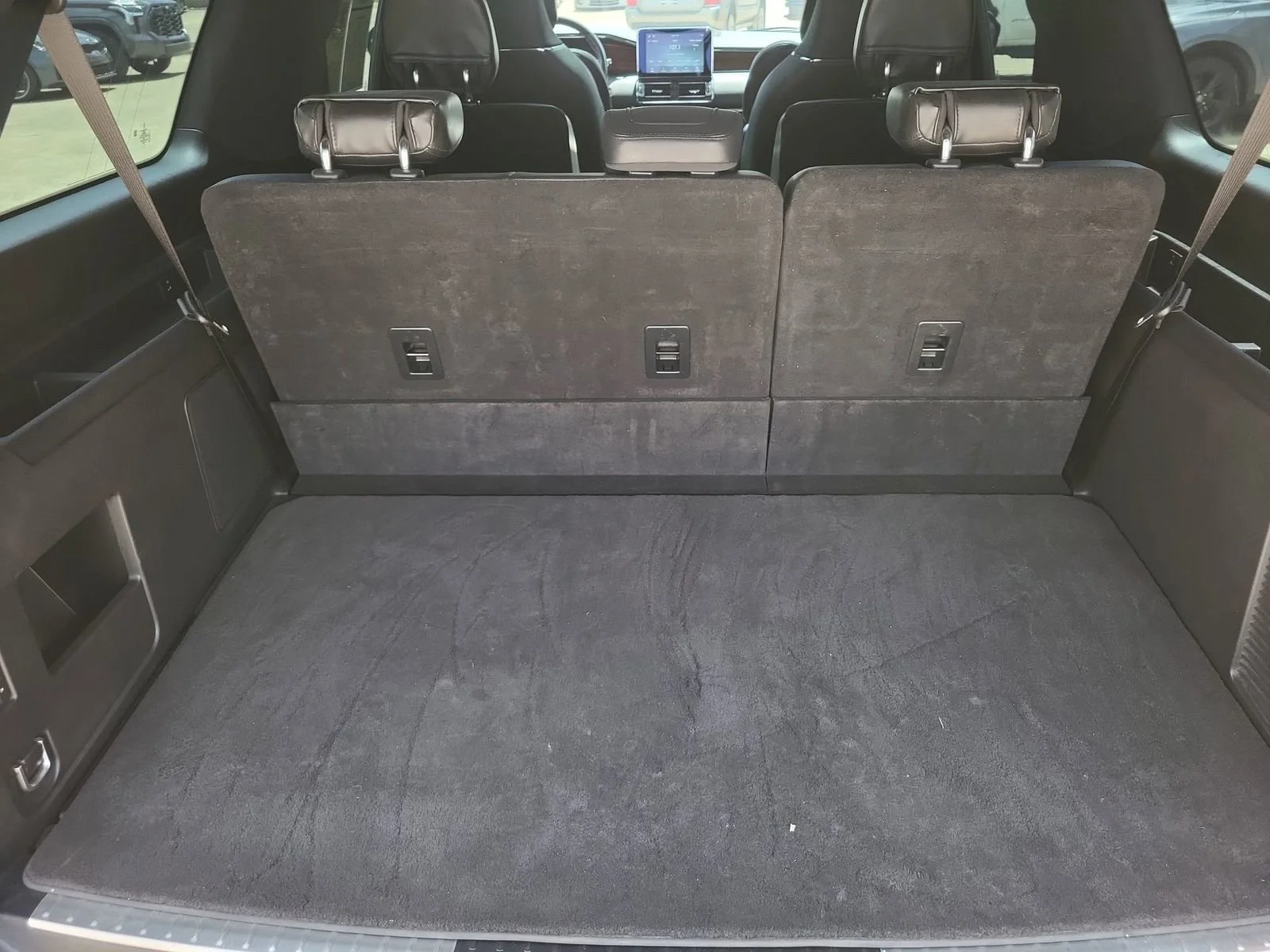 Used 2020 Black Lincoln Reserve L image 27