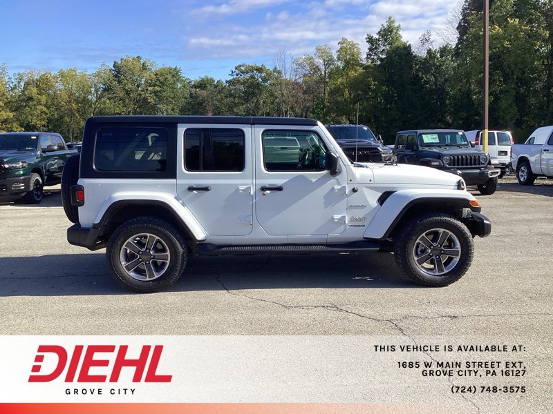 Used 2019 White Jeep Unlimited Sahara image 8