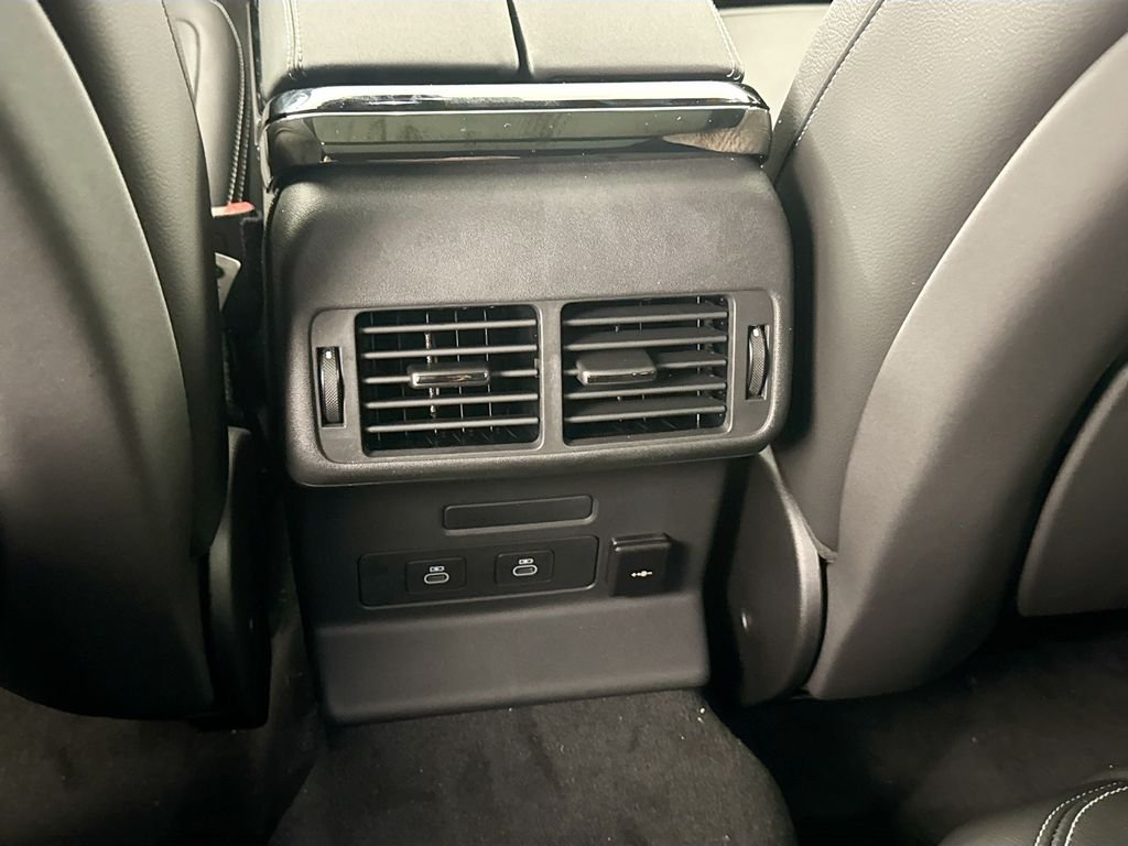New 2026 Giola Green Land Rover Belgravia Edition image 25