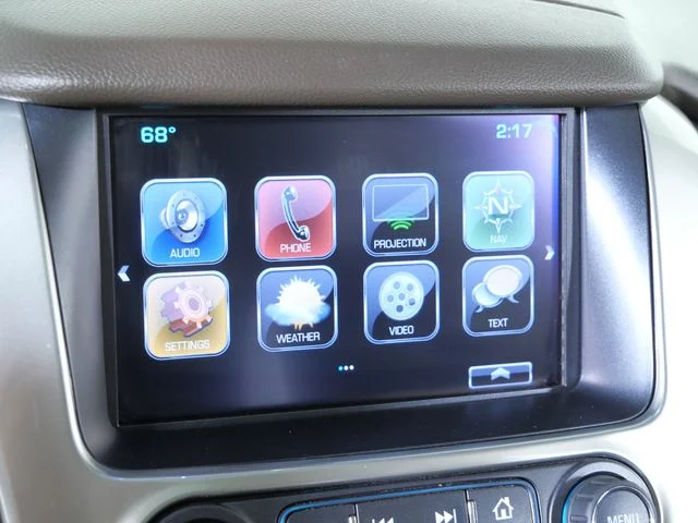 Used 2018 Beige Chevrolet Premier image 23