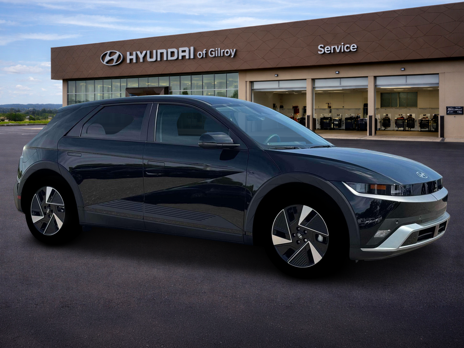 New 2025 Black Hyundai SE Standard Range image 10