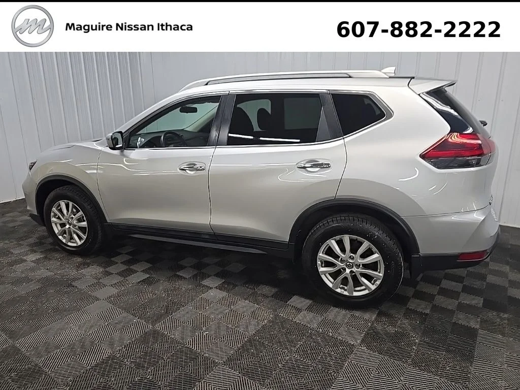 Used 2018 Silver Nissan SV image 5