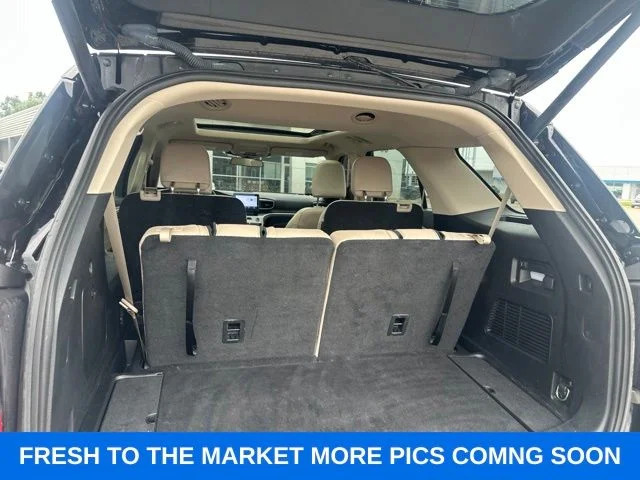 Used 2022 Agate Black Metallic Ford XLT image 19