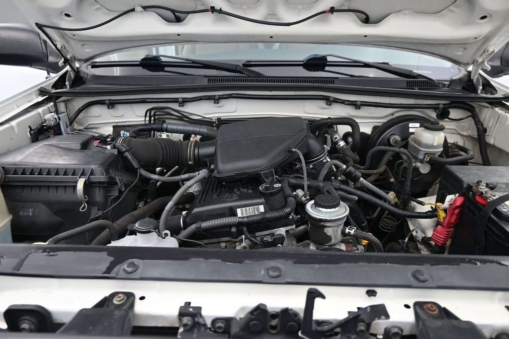 Used 2009 White Toyota PreRunner image 18