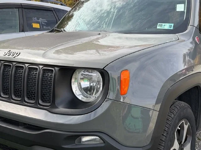 Used 2021 Gray Jeep Trailhawk image 4