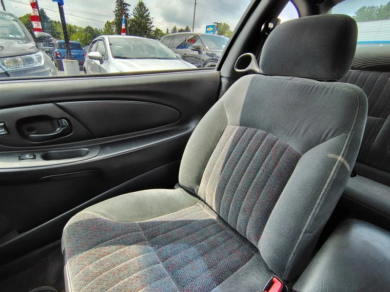 Used 2003 Silver Chevrolet SS image 17