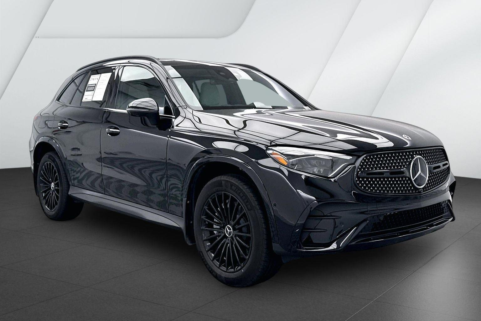 Used 2025 Black Mercedes-Benz GLC 300 image 1