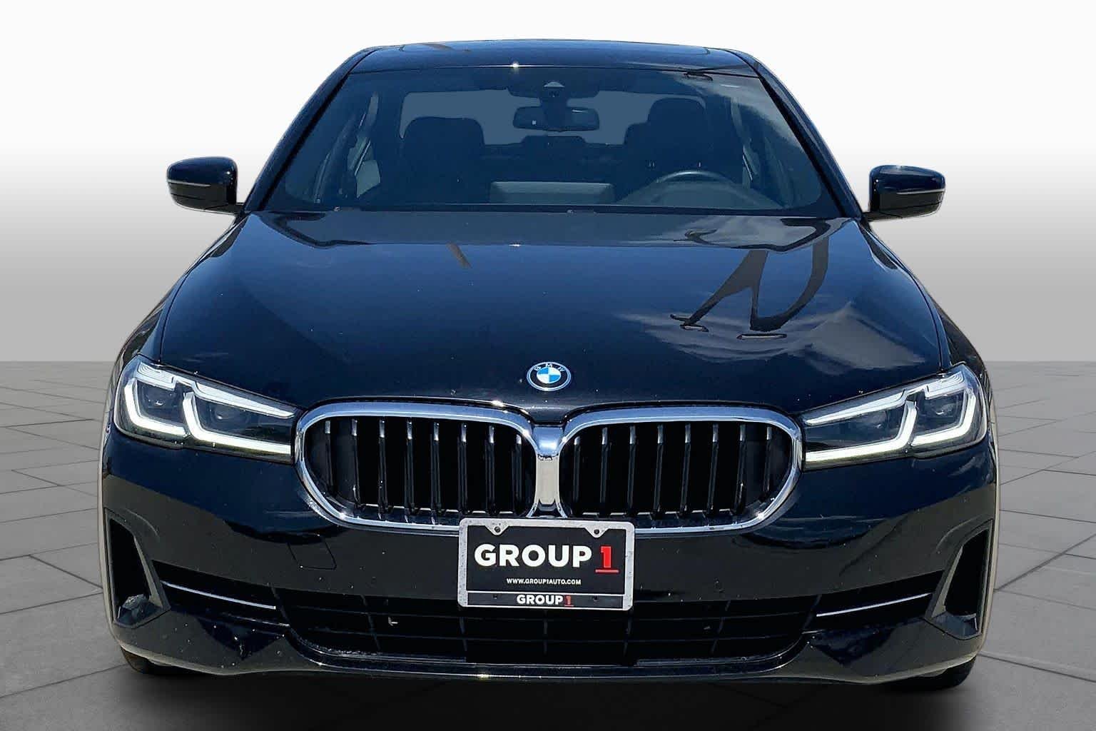 Used 2023 Black Sapphire Metallic BMW 530e xDrive image 4