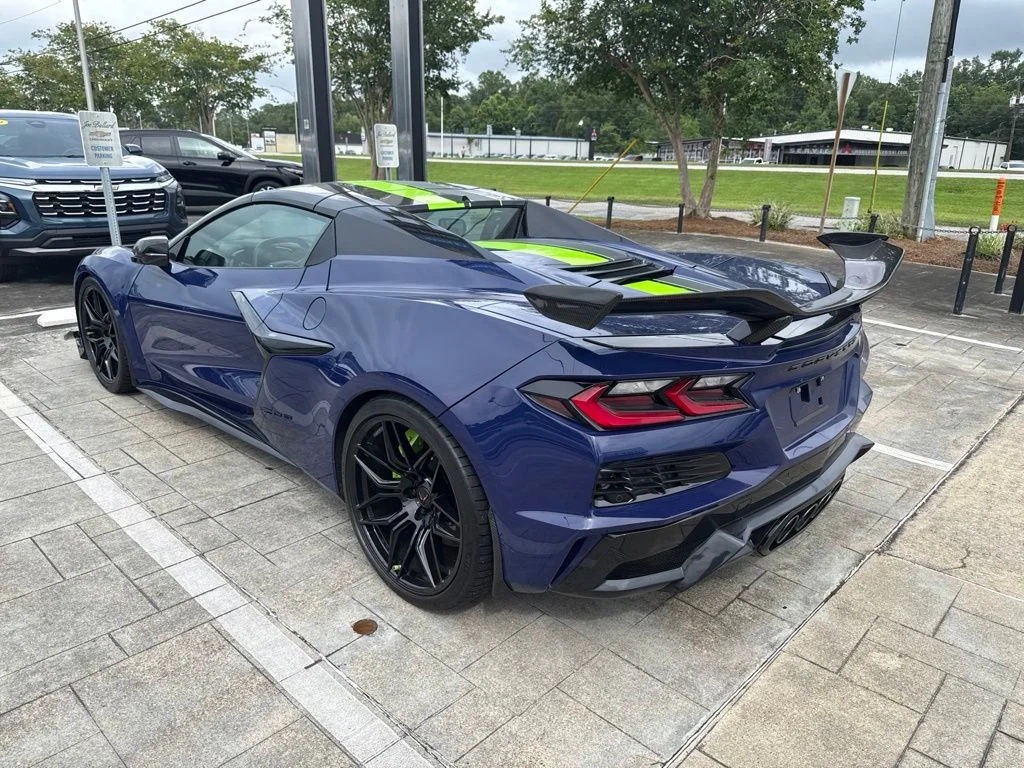 Used 2025 Purple Chevrolet Z06 image 6