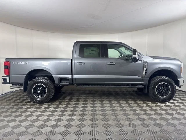 New 2026 Carbonized Gray Metallic Ford Lariat image 2