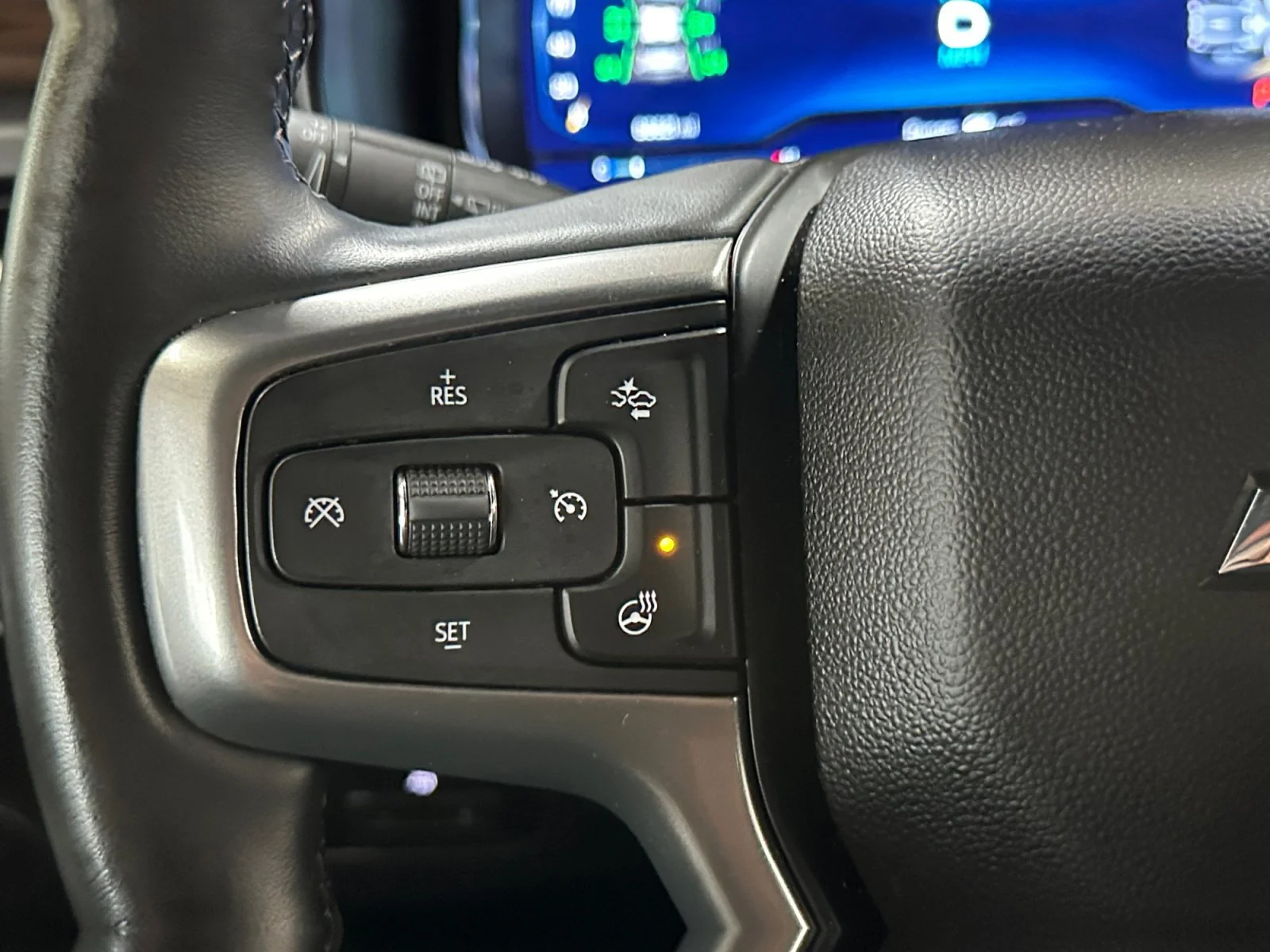 Used 2023 Black Chevrolet Premier image 27